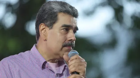 Maduro Open to Dialogue Amid Rising US Pressure