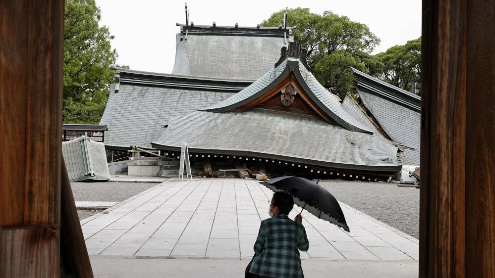 Kyushu Quake: 13 Dead, Hundreds Rescued Amid Heat‑Stroked Aftershocks