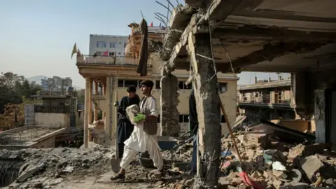 Ceasefire Achieved Between Taliban and Pakistan After Intense Border Clashes