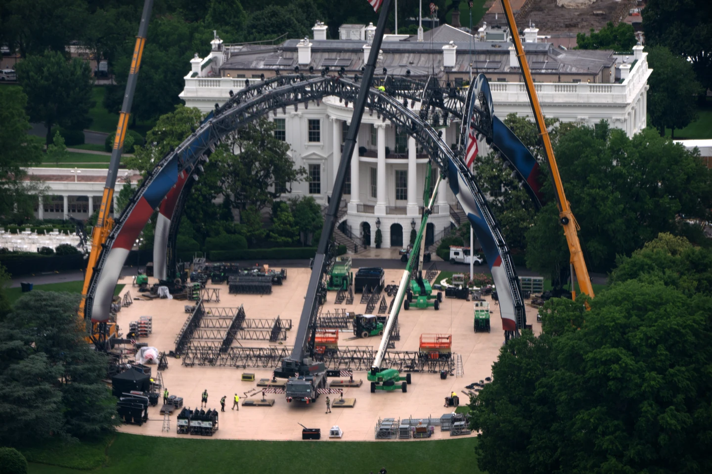 White House Builds Temporary UFC Octagon: Celebration or Climatic Footprint?