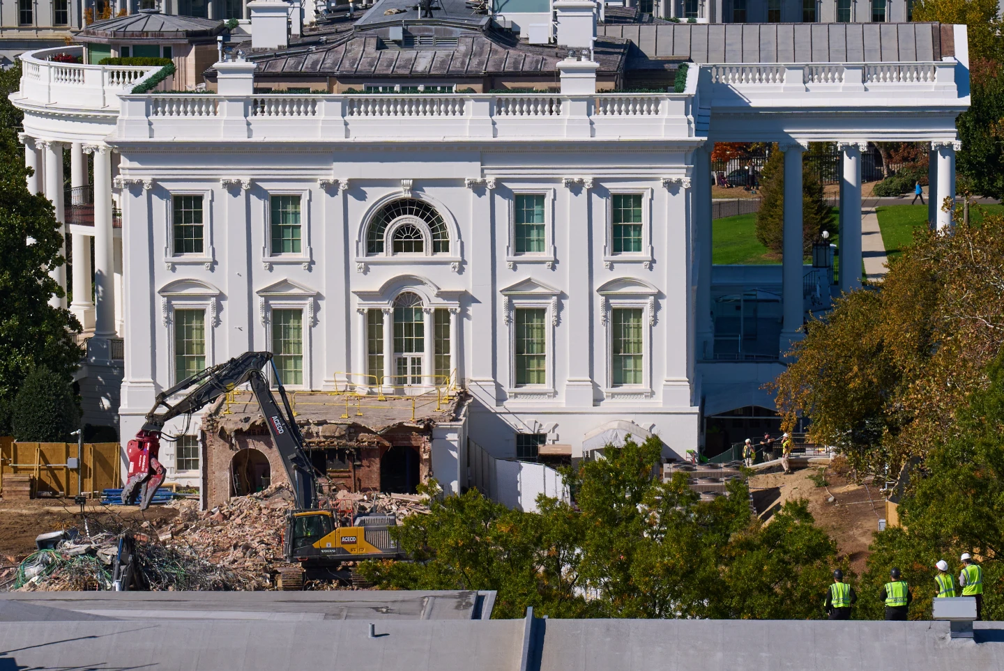 Demolition of the White House East Wing: A Costly Transformation