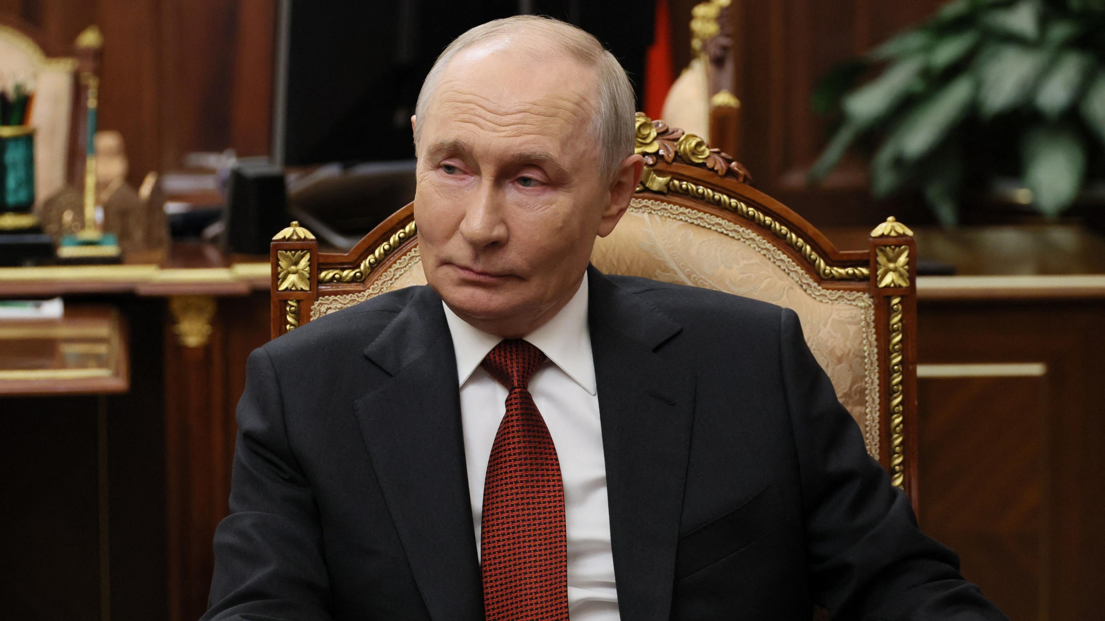 Putin Seeks to Underscore Avoidance of Direct NATO Conflict Amid Rising Rhetoric