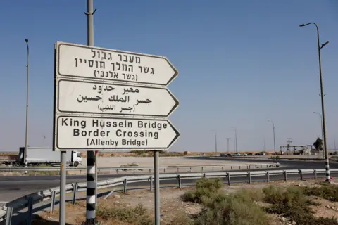 Stranded: Palestinians Face Isolation as Israel Shuts Key Crossing with Jordan