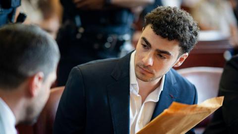 Psychiatric Defence Planned for State Murder Trial
