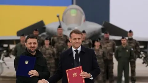 Ukraine Secures Major Defense Deal with France for Rafale Jets