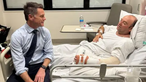 Heroes Amid Tragedy: Courageous Acts During Bondi Beach Attack