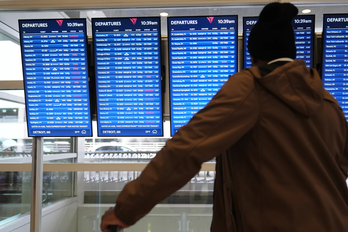 Air Travel Disruption Looms as Federal Shutdown Continues