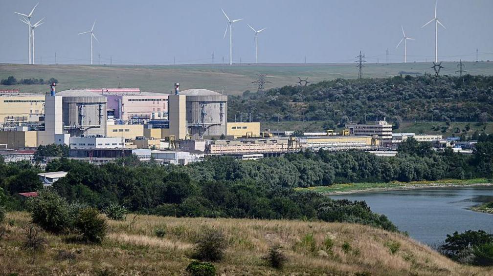Romania Shuts Nuclear Plant as Danube Dips, Threatening 20% of Power Supply