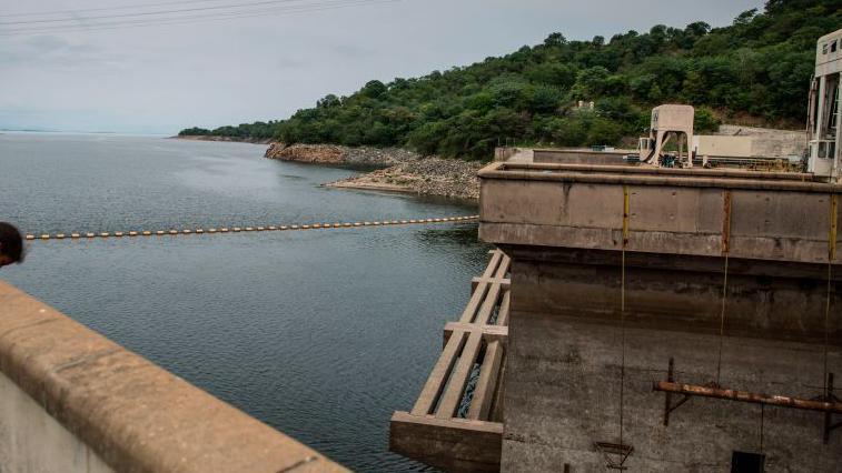 Boat capsizes on Lake Kariba, 95 aboard
