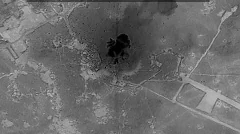 US Military Launches Major Strikes Against Islamic State Targets in Syria