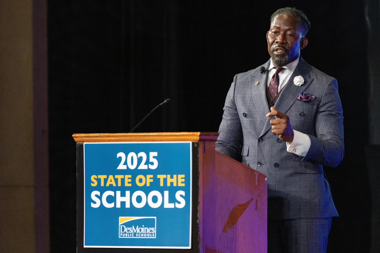 Des Moines School Superintendent Indicted After False Citizenship Claims