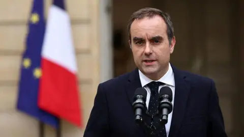 France Faces Political Turmoil: New Prime Minister to Be Named Soon