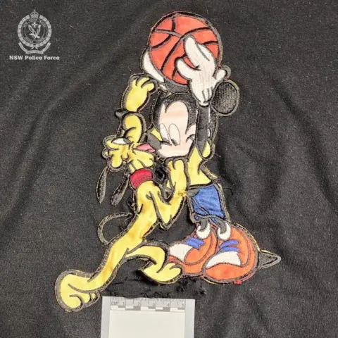 Kazakh Couple Caught in Casino Fraud Scheme Using Spy Equipment