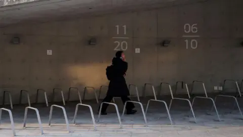 South Korea Introduces Real-Time Tracking App for Stalking Victims