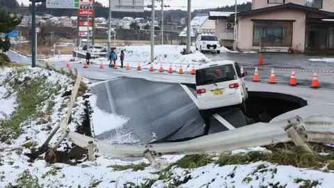 Japan's Megaquake Warning Raises Concerns: Is the 'Big One' Imminent?