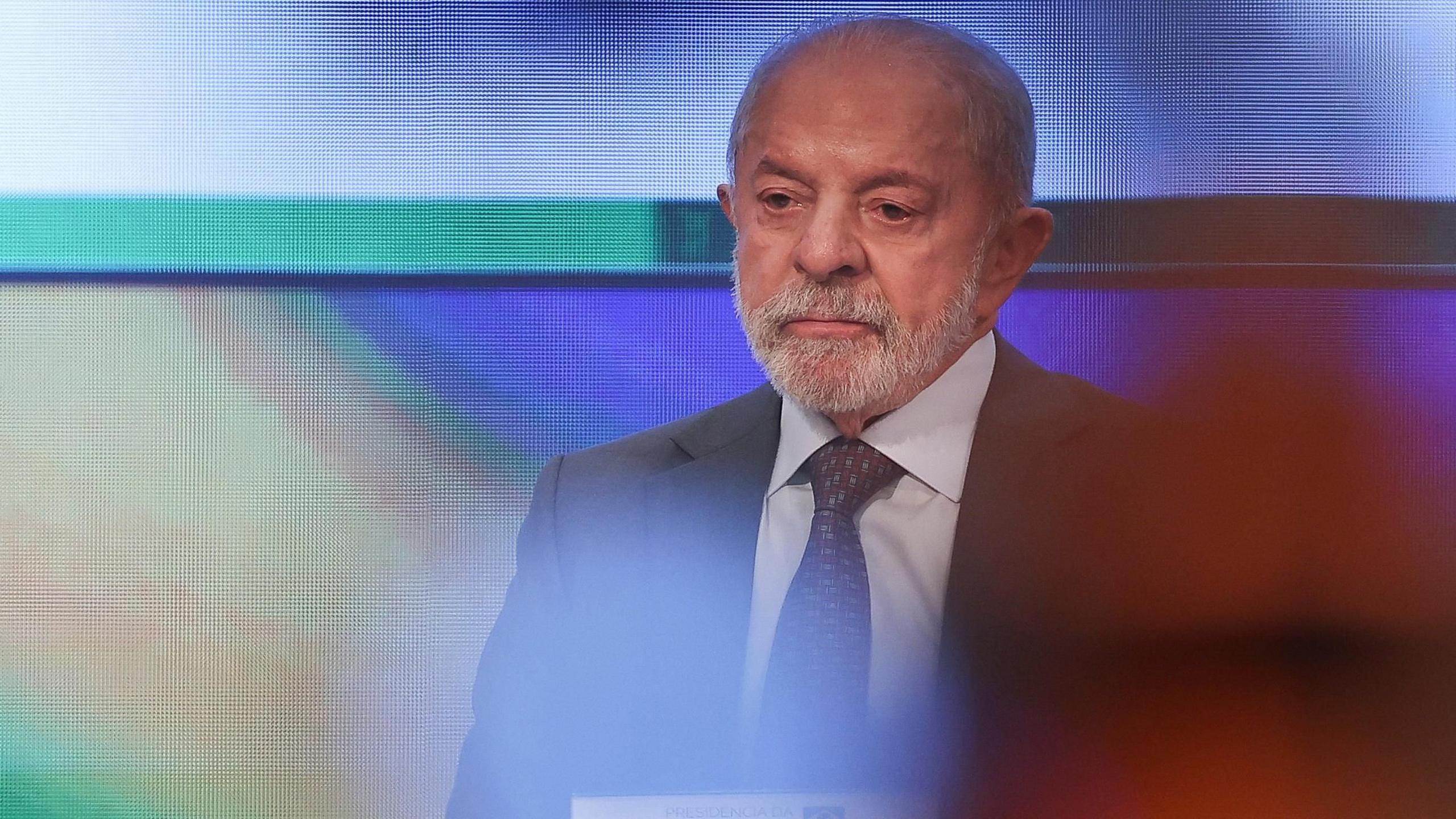 Lula Cracks Down on Online Betting Ahead of Election