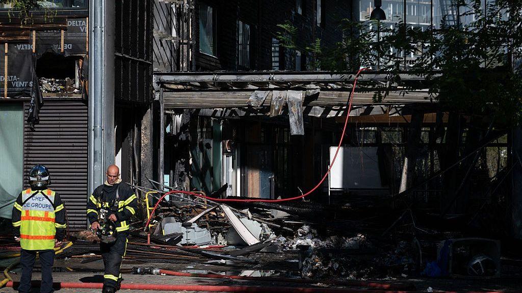 Fires ignite as French students demand climate‑ready schools