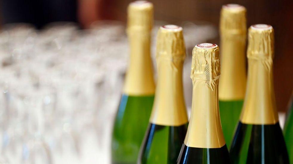 Heatwave‑driven champagne goes stronger: 15% alcohol approved for 2026 vintage