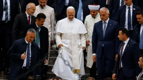 Pope Leo XIV Visits Istanbul's Iconic Blue Mosque, Emphasizing Interfaith Dialogue
