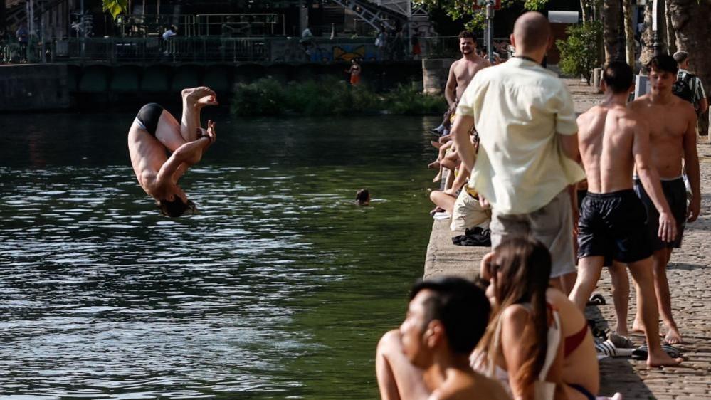 France Links Rise in Drownings to Prolonged Heatwaves