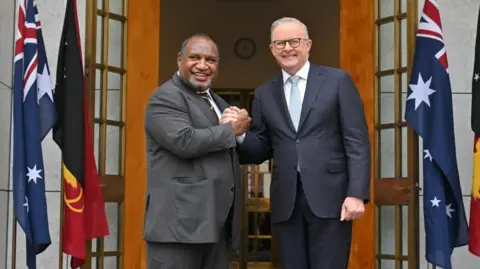 Australia and Papua New Guinea Forge Strategic Defence Pact Amid Regional Tensions