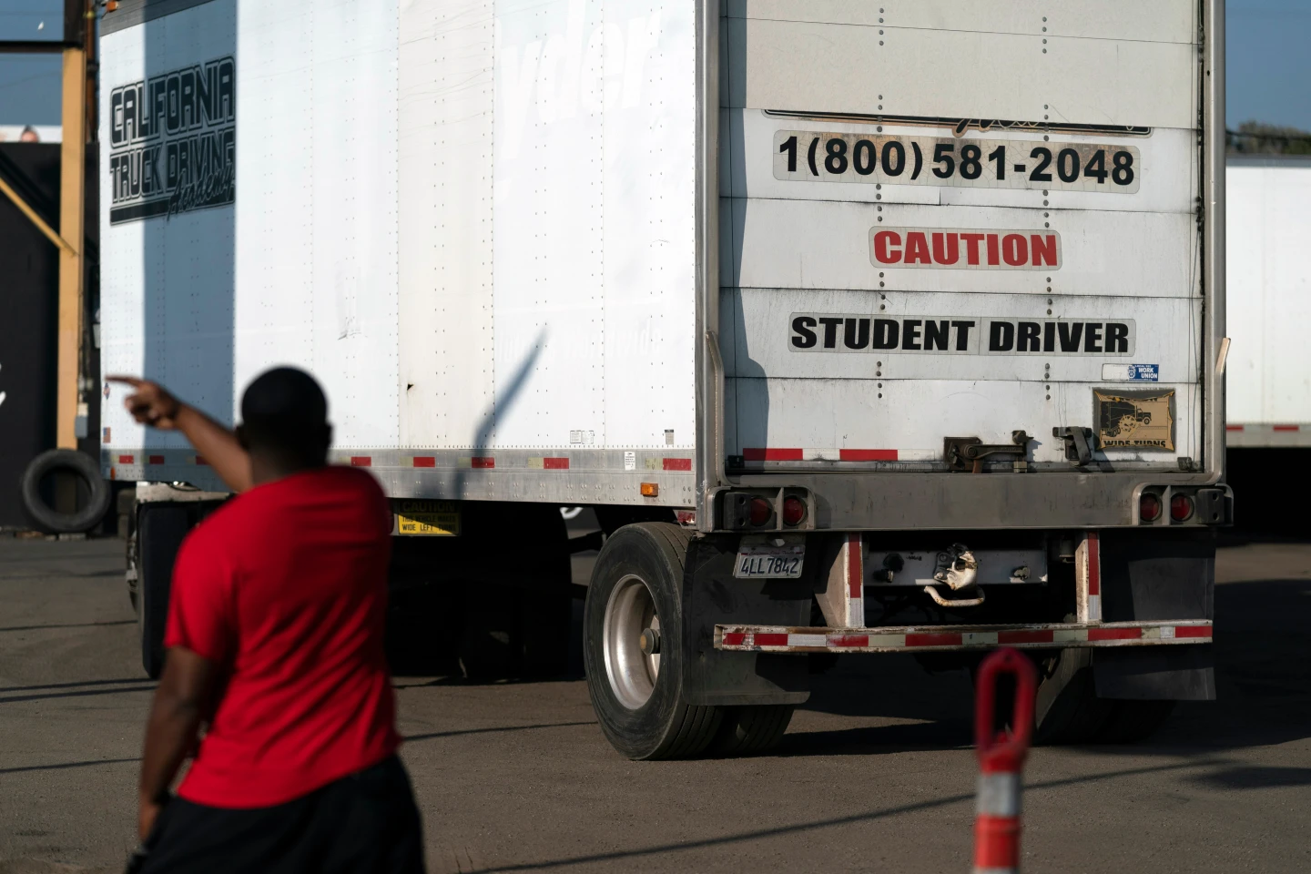 New Truck Driver Regulations: A Mixed Bag for Immigrant Drivers and Safety Standards