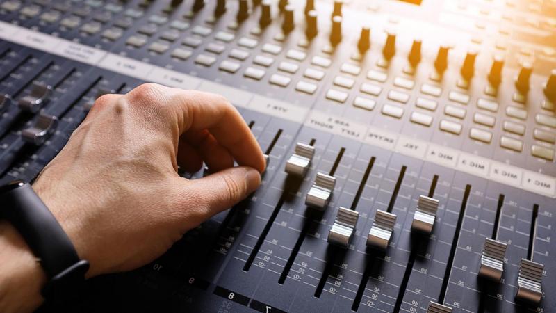 Australia Bars AI‑Generated Tracks From Official Charts to Preserve Human Creativity