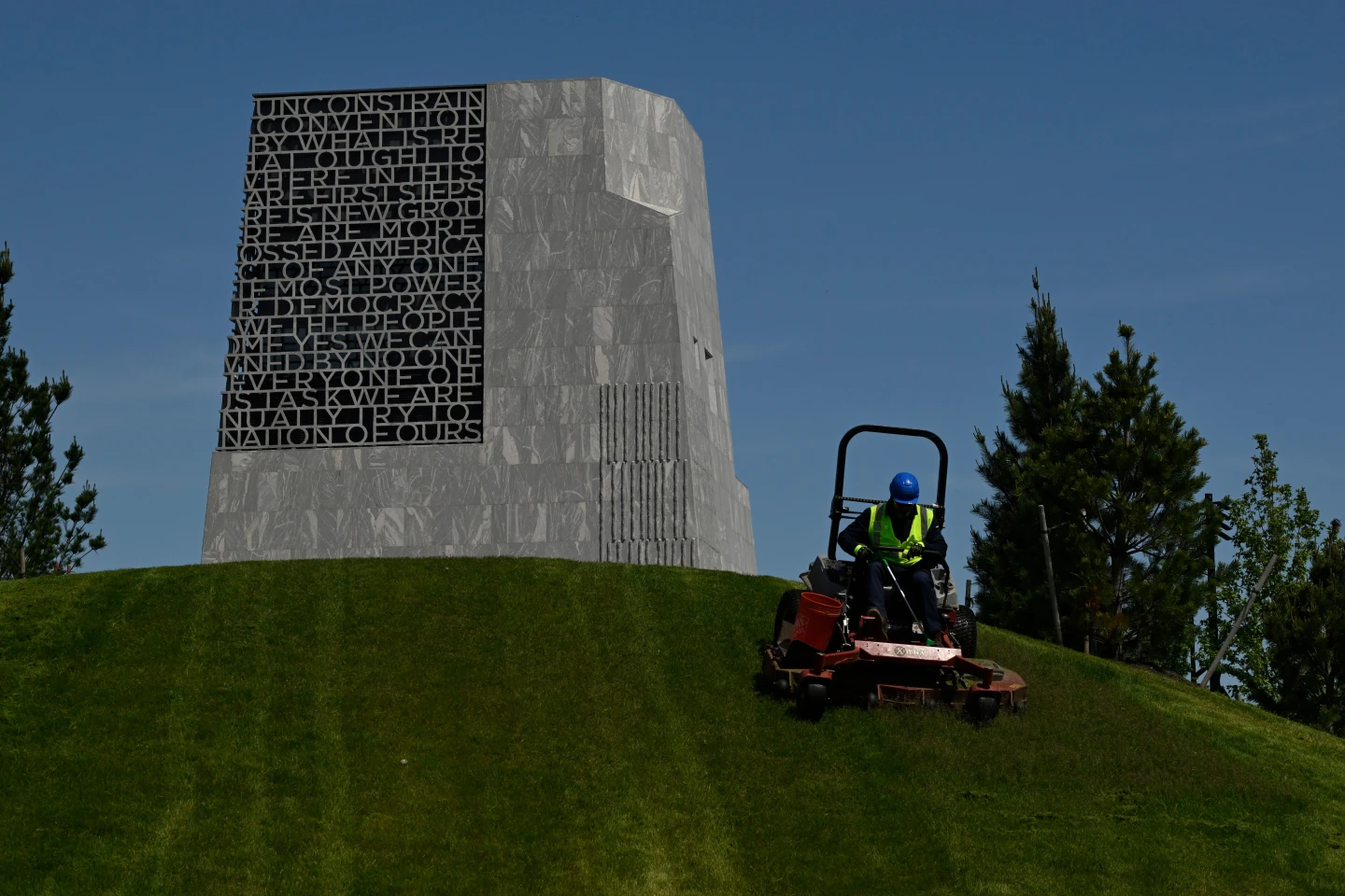 Green Glass & Grassy Conflict: How Chicago’s Obama Presidential Center Balances Sustainability and Community