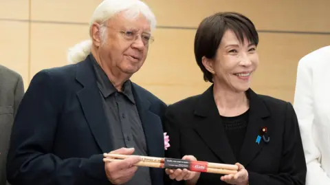 Deep Purple Meets Japan's Rock Enthusiast Prime Minister