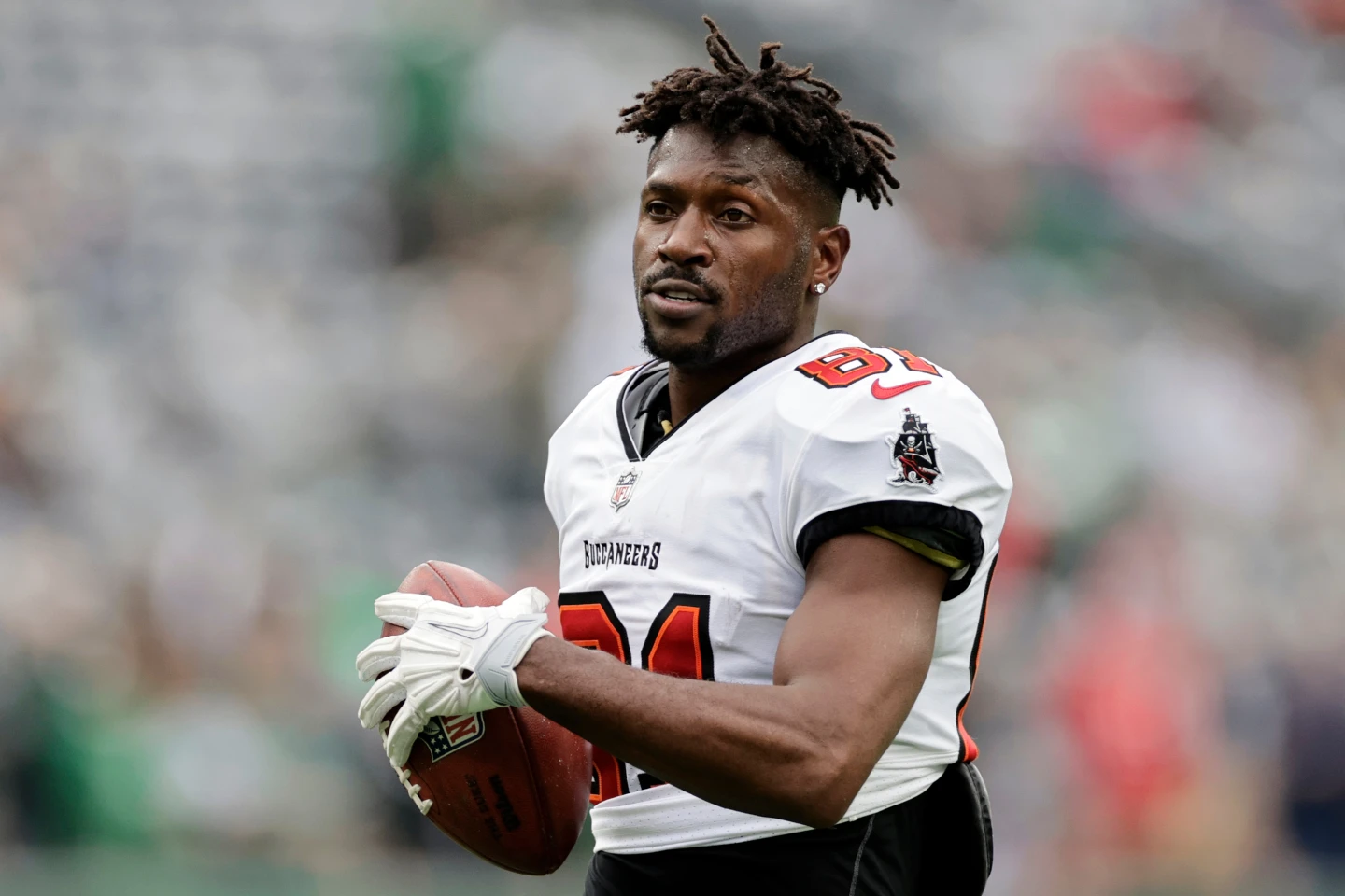 A Troubling Turn: Antonio Brown Arrested in Shooting Incident