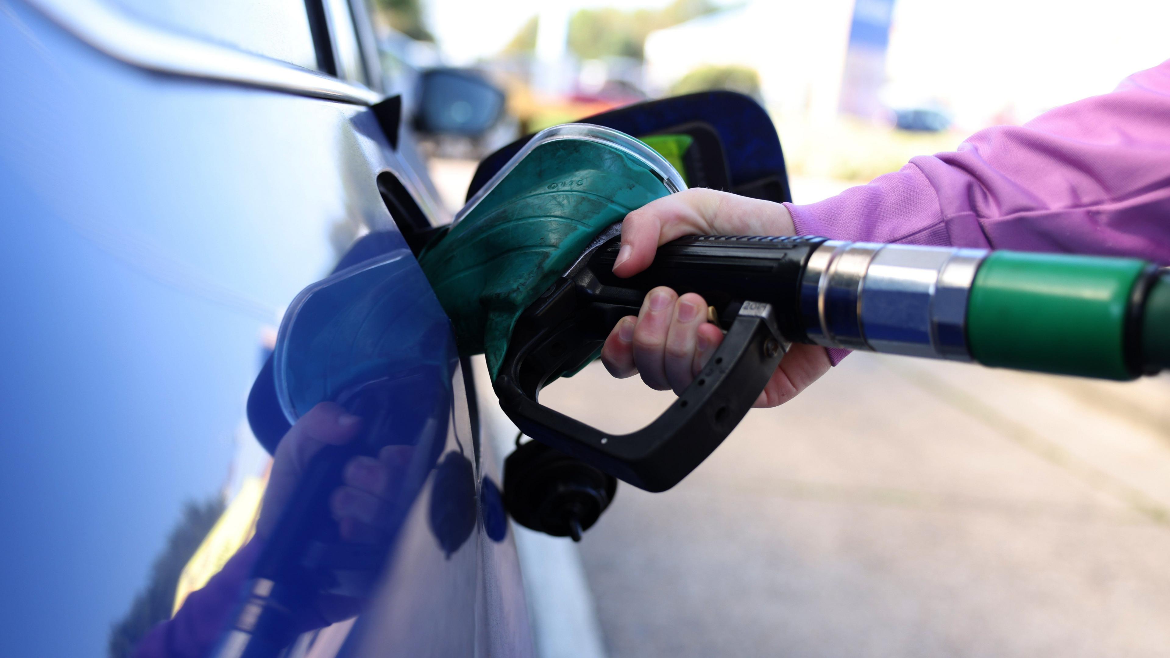 Trump’s Sanction Rollback: A Climate‑Energy Clash