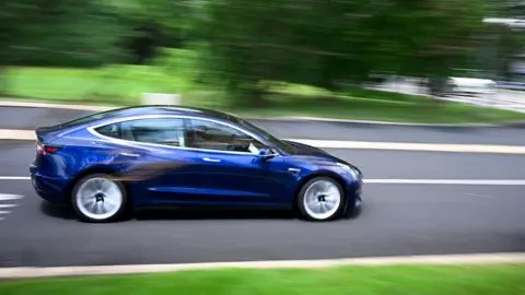US Government Launches Investigation into Tesla's Self-Driving Violations