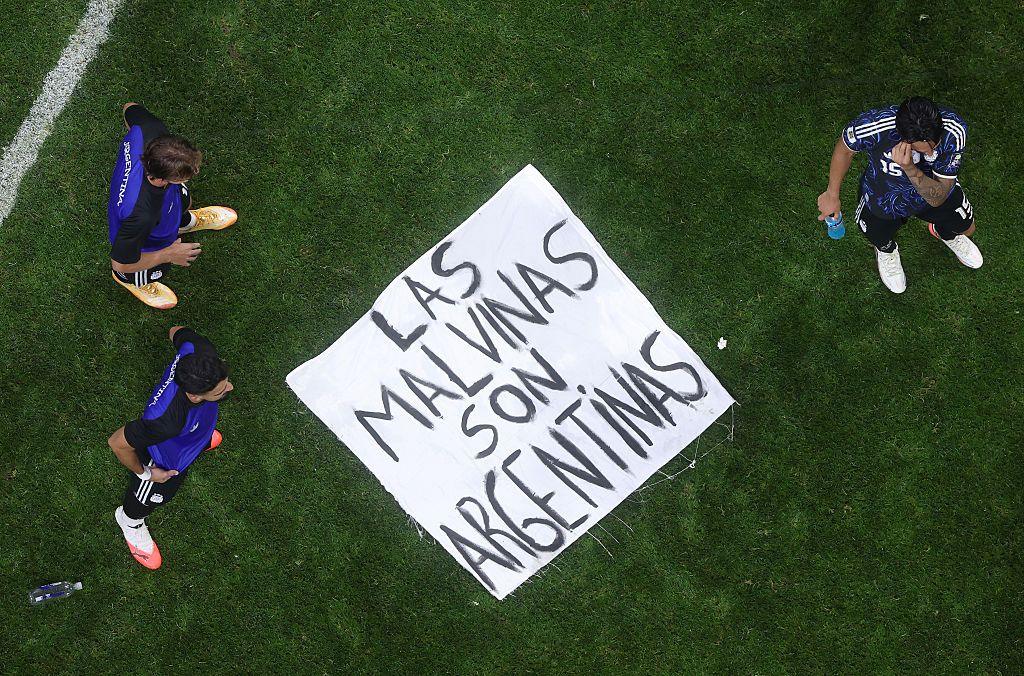 White House Defends Argentina Players Over Falklands Banner in World Cup Victory