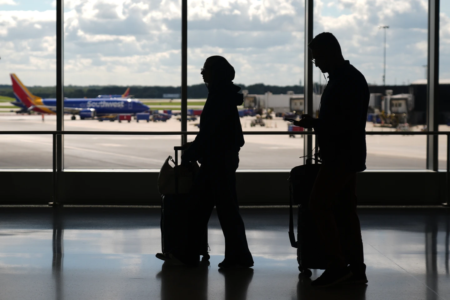 Aviation System Strained: Government Shutdown Highlights Dire Staffing Shortages