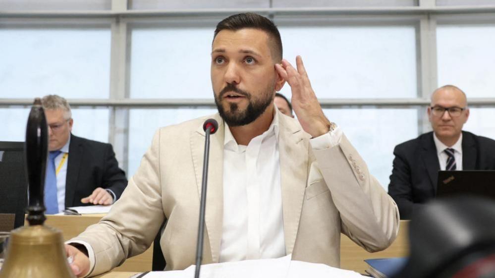 Saxony‑Anhalt’s Far‑Right Speaker Raises Climate Governance Concerns