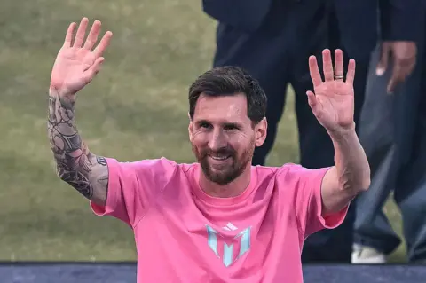 Messi Concludes India Tour Amid Mixed Reactions
