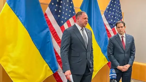 Prospective Peace Deal in Ukraine: Balancing Demands and Dilemmas