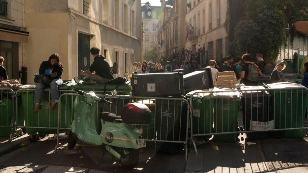 Heat‑Shocked Schools: France’s Student Uprising Highlights Climate‑Driven Educational Crisis