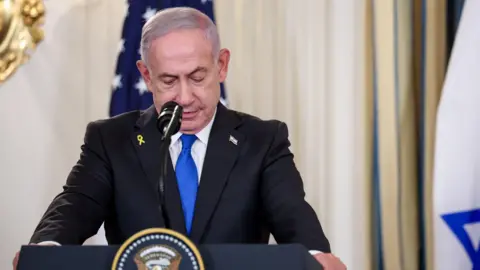 Netanyahu's Dilemma: Is Avoiding Peace Worse Than Acceptance?