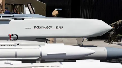 Ukrainian Military Strikes Key Russian Chemical Plant with UK-Made Missiles