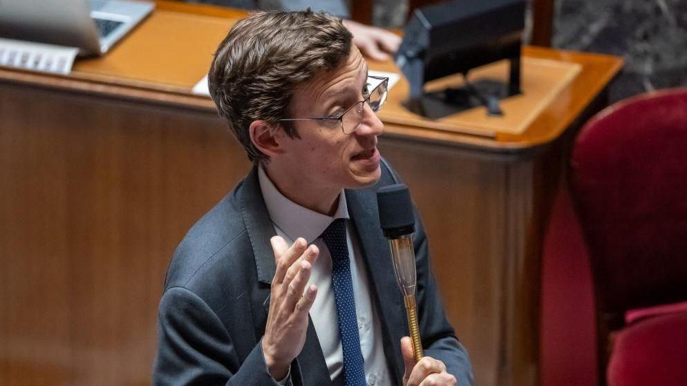 France Adds 3,000 Substitute Teachers to Ease New School Protests