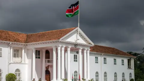 Security Lapse at State House: Kenyan Officer forfeit his Life in Unprecedented Bow-and-Arrow Attack