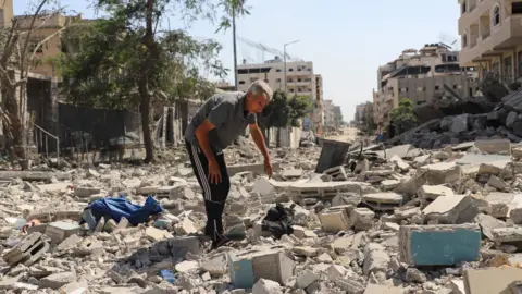 Amid Conflict, Indirect Talks Begin in Egypt Over Trump’s Gaza Peace Plan