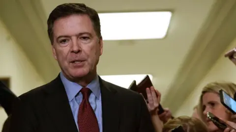 Suspended FBI Agent Refuses to Escort Former Director Comey