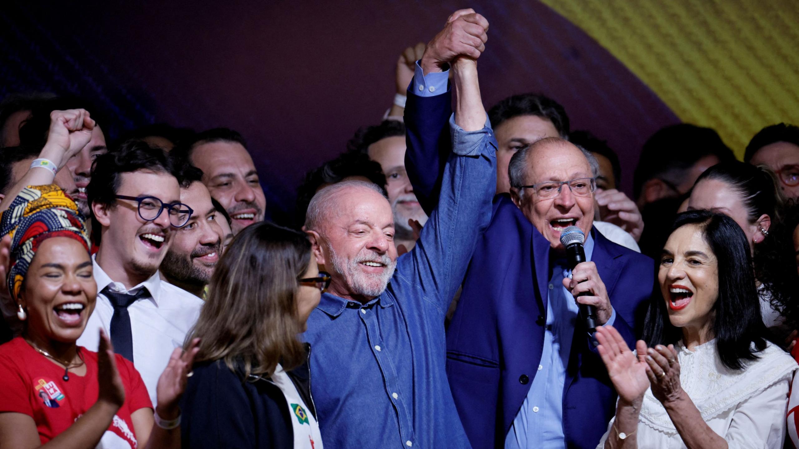 Lula giving a victory speech in São Paulo
