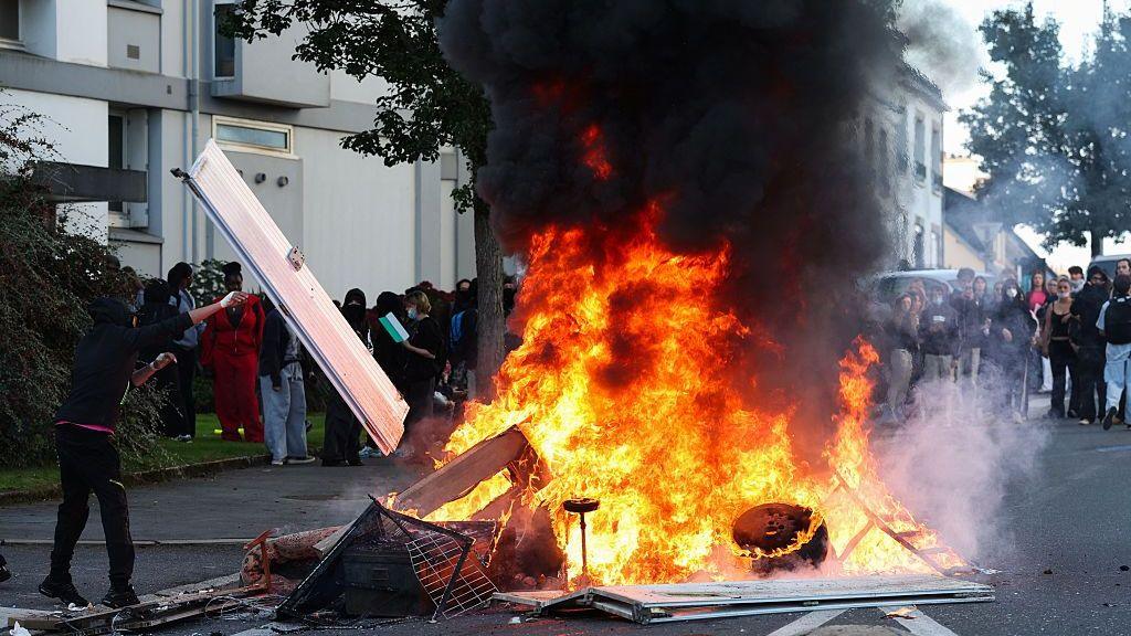 Student Protests Blaze France’s Schools, Highlighting Need for Climate‑Smart Education Reform