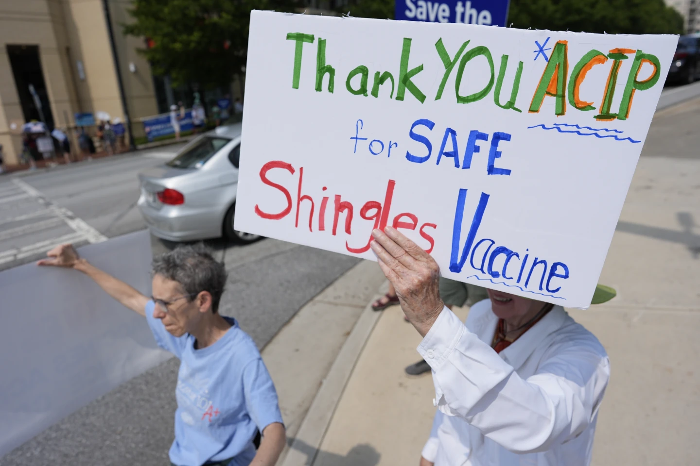 Health Secretary's Vaccine Advisory Panel Faces Controversial Recommendations